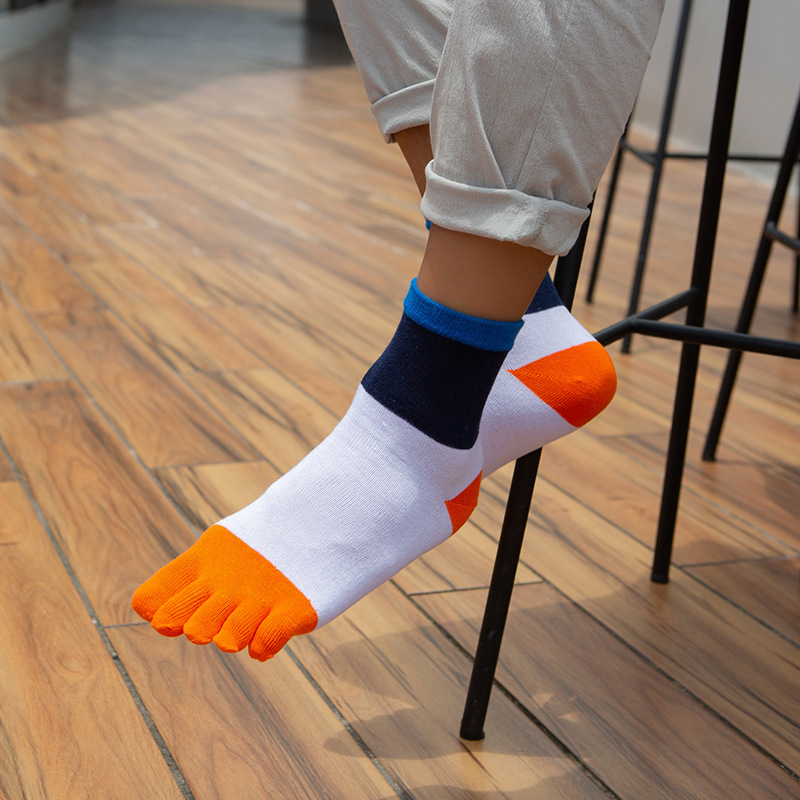 1/5 أزواج من الجوارب الرجالية  - مراجعة Toe Sock Split وسعره